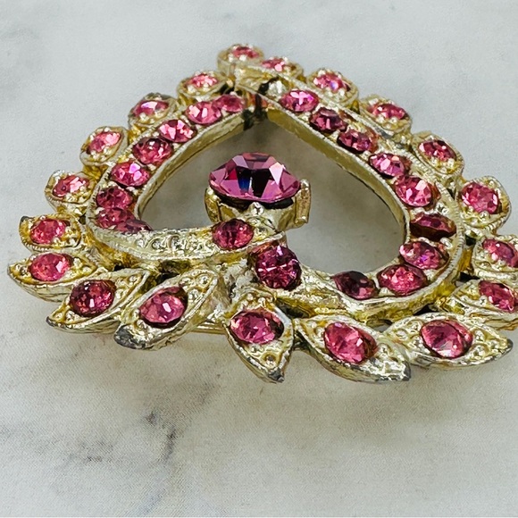 Vintage Pink Rhinestone Heart Brooch Pin Leaf Gold Tone Romantic Jewelry Ice - Picture 3 of 9